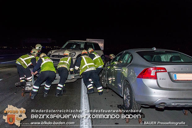 20170325 Verkehrsunfall mit mehreren Fahrzeugen auf der A2 Südautobahn  Foto: © Manfred Bauer Pressefotografie