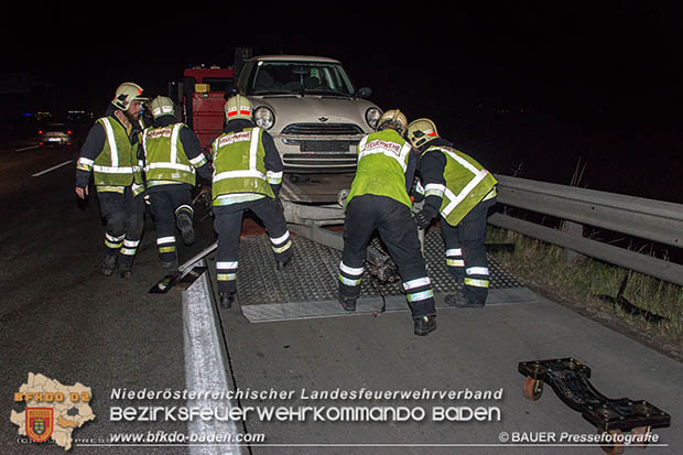 20170325 Verkehrsunfall mit mehreren Fahrzeugen auf der A2 Südautobahn  Foto: © Manfred Bauer Pressefotografie