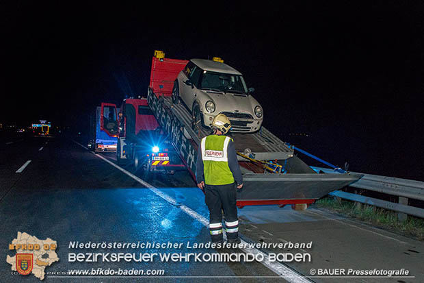 20170325 Verkehrsunfall mit mehreren Fahrzeugen auf der A2 Südautobahn  Foto: © Manfred Bauer Pressefotografie