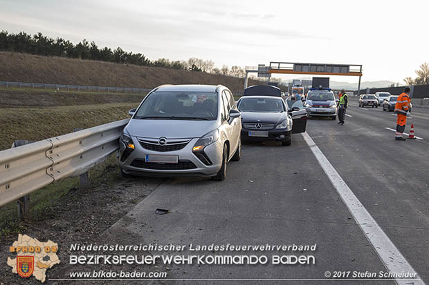 20170325 Verkehrsunfall mit Personenrettung auf der A2 bei Baden  Foto: © Stefan Schneider