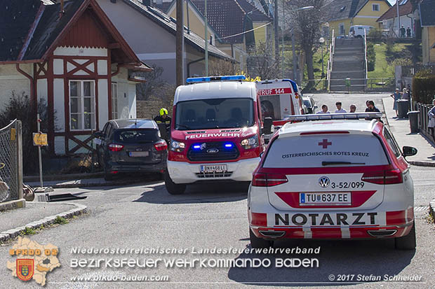 20170328 Verkehrsunfall mit Personenrettung im Stadtgebiet von Berndorf  Foto: © Stefan Schneider