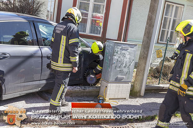 20170328 Verkehrsunfall mit Personenrettung im Stadtgebiet von Berndorf  Foto: © Stefan Schneider