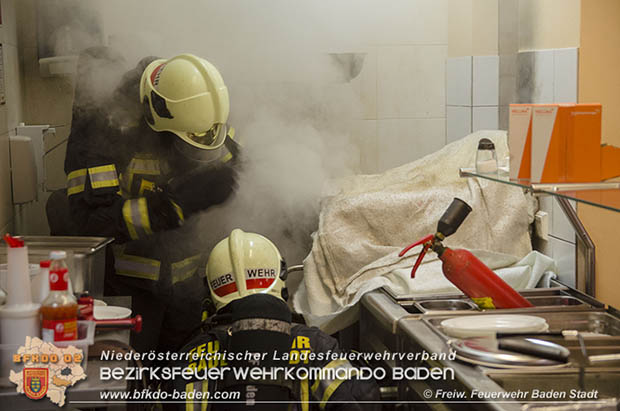 20170330 Kuechenbrand in einem Restaurant in Baden  Foto: www.ffbs.at