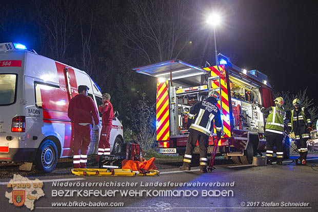 20170413 Schwerer Verkehrsufall auf der L156 Traiskirchen-Trumau  Foto: © Stefan Schneider