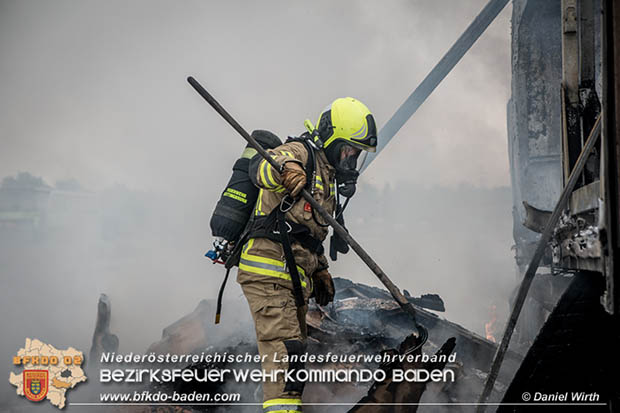 20170418 Lkw Brand auf der A2 zwischen Leobersdorf u. Wöllersdorf Foto: FF Bad Vöslau / Daniel Wirth 20170418 Lkw Brand auf der A2 zwischen Leobersdorf u. Wöllersdorf Foto: FF Bad Vöslau / Daniel Wirth