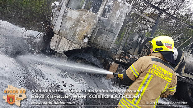 20170418 Lkw Brand auf der A2 zwischen Leobersdorf u. Wöllersdorf Foto: Stefan Schneider/BFK Baden 20170418 Lkw Brand auf der A2 zwischen Leobersdorf u. Wöllersdorf Foto: Stefan Schneider/BFK Baden