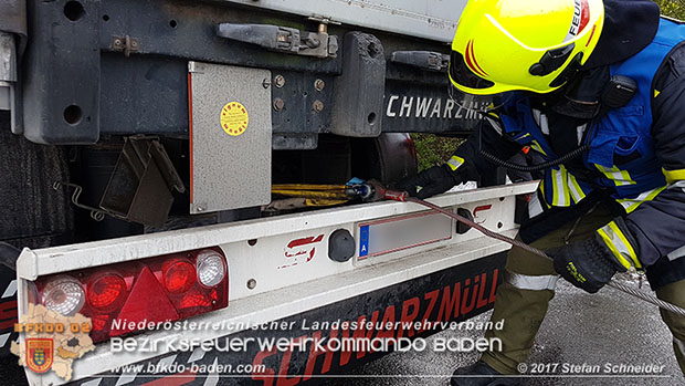 20170418 Lkw Brand auf der A2 zwischen Leobersdorf u. Wöllersdorf Foto: Stefan Schneider/BFK Baden 20170418 Lkw Brand auf der A2 zwischen Leobersdorf u. Wöllersdorf Foto: Stefan Schneider/BFK Baden