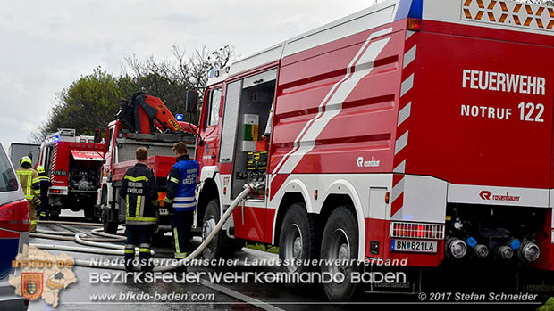 20170418 Lkw Brand auf der A2 zwischen Leobersdorf u. Wöllersdorf Foto: Stefan Schneider/BFK Baden 20170418 Lkw Brand auf der A2 zwischen Leobersdorf u. Wöllersdorf Foto: Stefan Schneider/BFK Baden