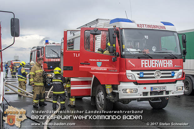 20170418 Lkw Brand auf der A2 zwischen Leobersdorf u. Wöllersdorf Foto: Stefan Schneider/BFK Baden 20170418 Lkw Brand auf der A2 zwischen Leobersdorf u. Wöllersdorf Foto: Stefan Schneider/BFK Baden