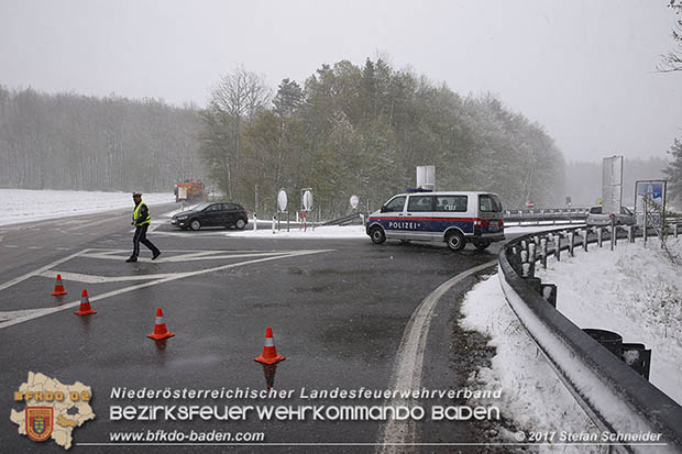 20170419 Verkehrschaos auf der A21 zwischen Alland und Hochstraß  Foto: © Stefan Schneider BFK Baden