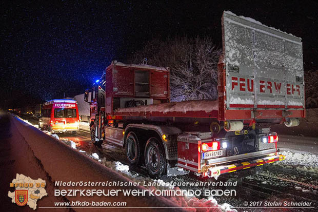 20170419 Verkehrschaos auf der A21 zwischen Alland und Hochstraß Foto: © Stefan Schneider BFK Baden 20170419 Verkehrschaos auf der A21 zwischen Alland und Hochstraß Foto: © Stefan Schneider BFK Baden
