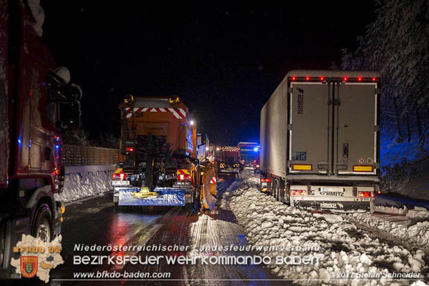 20170419 Verkehrschaos auf der A21 zwischen Alland und Hochstraß Foto: © Stefan Schneider BFK Baden 20170419 Verkehrschaos auf der A21 zwischen Alland und Hochstraß Foto: © Stefan Schneider BFK Baden