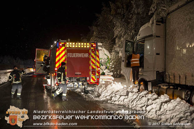 20170419 Verkehrschaos auf der A21 zwischen Alland und Hochstraß Foto: © Stefan Schneider BFK Baden 20170419 Verkehrschaos auf der A21 zwischen Alland und Hochstraß Foto: © Stefan Schneider BFK Baden