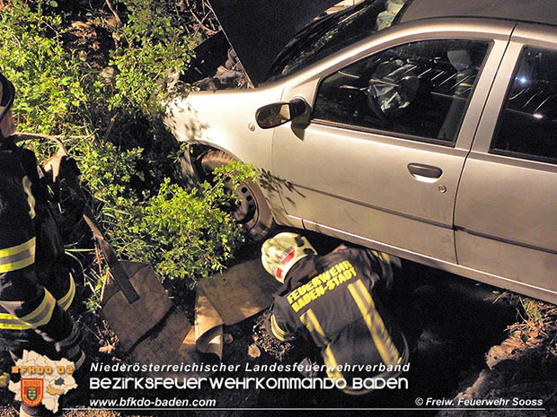 20170429 Verkehrsufall zwischen Sooss und Baden Foto: Hermann Rauch FF Sooss 20170429 Verkehrsufall zwischen Sooss und Baden Foto: Hermann Rauch FF Sooss