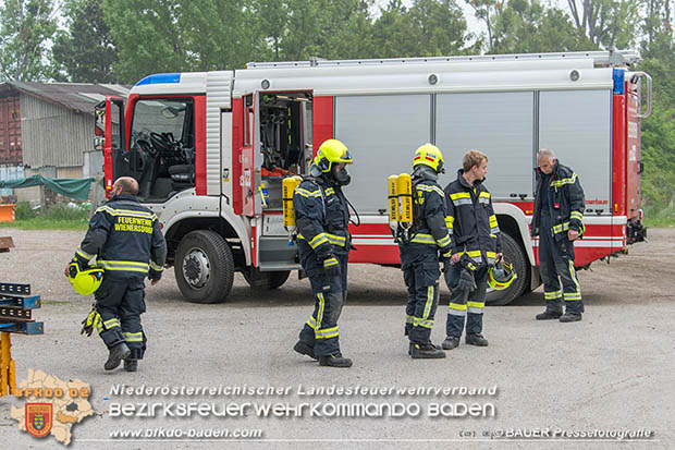 20170506 Brandverdacht in einem Tischlereibetrieb in Traiskirchen   Foto: © Manfred BAUER Pressefotografie