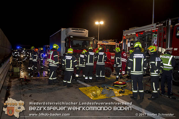 20170509 Tödlicher Geisterfahrerunfall auf der A2 zwischen Baden und Traiskirchen  Foto: © Stefan Schneider BFK Baden 