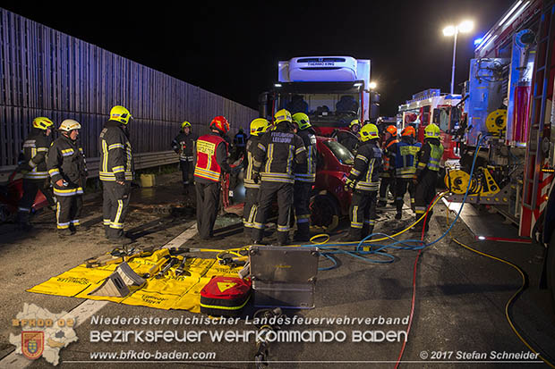 20170509 Toedlicher Geisterfahrerunfall auf der A2 zwischen Baden und Traiskirchen  Foto: © Stefan Schneider BFK Baden 