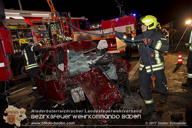 20170509 Toedlicher Geisterfahrerunfall auf der A2 zwischen Baden und Traiskirchen Foto: © Stefan Schneider BFK Baden 20170509 Toedlicher Geisterfahrerunfall auf der A2 zwischen Baden und Traiskirchen Foto: © Stefan Schneider BFK Baden