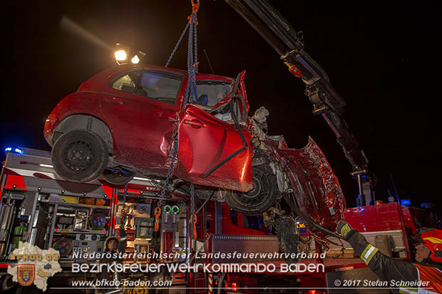 20170509 Toedlicher Geisterfahrerunfall auf der A2 zwischen Baden und Traiskirchen Foto: © Stefan Schneider BFK Baden 20170509 Toedlicher Geisterfahrerunfall auf der A2 zwischen Baden und Traiskirchen Foto: © Stefan Schneider BFK Baden