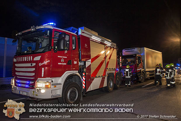 20170509 Toedlicher Geisterfahrerunfall auf der A2 zwischen Baden und Traiskirchen Foto: © Stefan Schneider BFK Baden 20170509 Toedlicher Geisterfahrerunfall auf der A2 zwischen Baden und Traiskirchen Foto: © Stefan Schneider BFK Baden