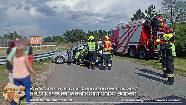 20170514 Fahrzeugüberschlag auf der A2 zwischen Baden und Traiskirchen  Foto: © Stefan Wagner FF Baden-Leesdorf