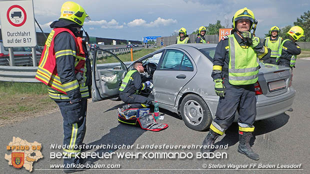 20170514 Fahrzeugüberschlag auf der A2 zwischen Baden und Traiskirchen  Foto: © Stefan Wagner FF Baden-Leesdorf