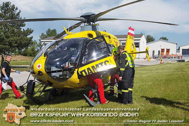 20170514 Fahrzeugüberschlag auf der A2 zwischen Baden und Traiskirchen  Foto: © Stefan Wagner FF Baden-Leesdorf