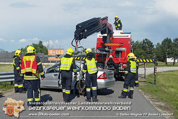 20170514 Fahrzeugüberschlag auf der A2 zwischen Baden und Traiskirchen  Foto: © Stefan Wagner FF Baden-Leesdorf