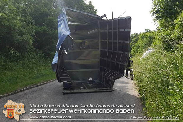20170523 Erneuter Vorfall bei Unterführung Wiener Hochquellenwasserleitung in Pfaffstätten Einödstraße  Foto: © Bernhard Leidl FF Pfaffstätten