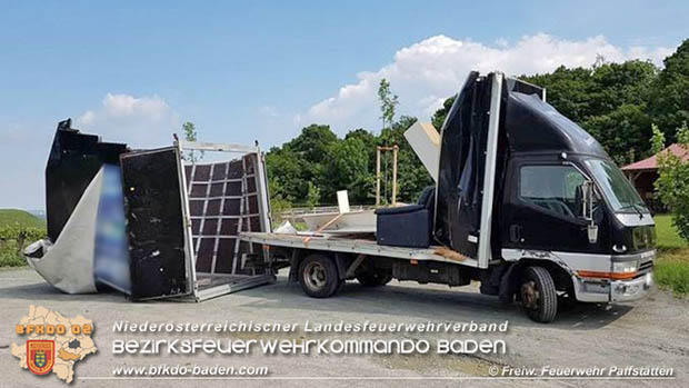 20170523 Erneuter Vorfall bei Unterführung Wiener Hochquellenwasserleitung in Pfaffstätten Einödstraße  Foto: © Bernhard Leidl FF Pfaffstätten