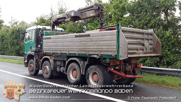 20170524 Schwerer Auffahrunfall auf der A3 zwischen Pottendorf und Hornstein(Bgld)  Foto: © Freiwillige Feuerwehr Pottendorf