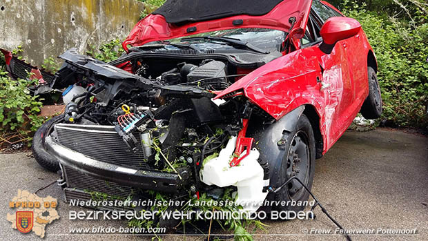20170524 Schwerer Auffahrunfall auf der A3 zwischen Pottendorf und Hornstein(Bgld)  Foto: © Freiwillige Feuerwehr Pottendorf