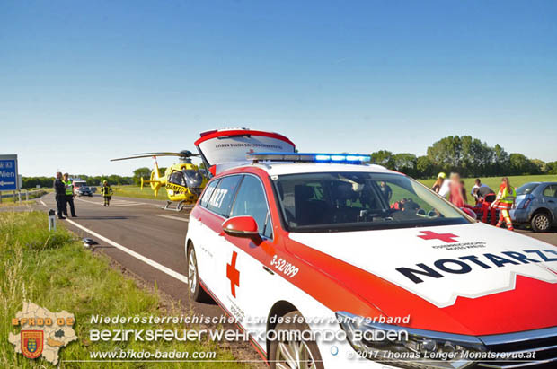 20170528 Schwerer Verkehrsunfall auf der B16 bei der Autobahnauffahrt A3 Foto: © Thomas Lenger Monatsrevue.at 20170528 Schwerer Verkehrsunfall auf der B16 bei der Autobahnauffahrt A3 Foto: © Thomas Lenger Monatsrevue.at