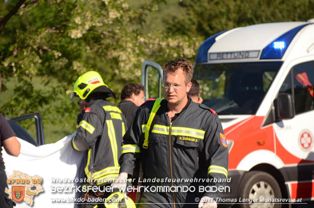 20170528 Schwerer Verkehrsunfall auf der B16 bei der Autobahnauffahrt A3 Foto: © Thomas Lenger Monatsrevue.at 20170528 Schwerer Verkehrsunfall auf der B16 bei der Autobahnauffahrt A3 Foto: © Thomas Lenger Monatsrevue.at