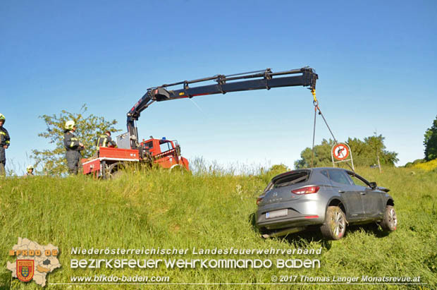 20170528 Schwerer Verkehrsunfall auf der B16 bei der Autobahnauffahrt A3 Foto: © Thomas Lenger Monatsrevue.at 20170528 Schwerer Verkehrsunfall auf der B16 bei der Autobahnauffahrt A3 Foto: © Thomas Lenger Monatsrevue.at