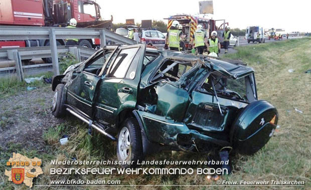 20170603 Verkehrsunfall auf der A2 Traiskirchen-Knoten Guntramsdorf Fotos: © Freiwillige Feuerwehr Traiskirchen-Stadt 20170603 Verkehrsunfall auf der A2 Traiskirchen-Knoten Guntramsdorf Fotos: © Freiwillige Feuerwehr Traiskirchen-Stadt