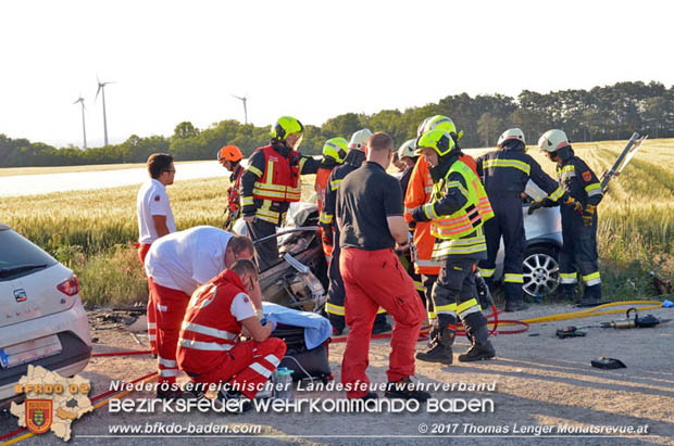 20170613 Schwerer Verkehrsunfall auf der LB60 zwsichen Unterwaltersdorf und Reisenberg  Foto: © Thomas Lenger Monatsrevue.at