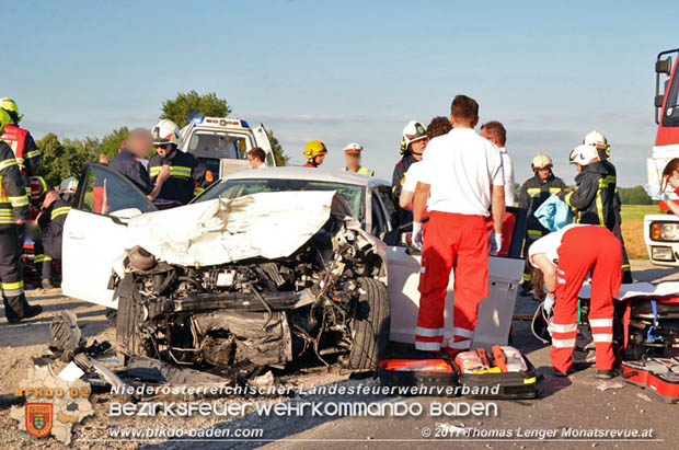 20170613 Schwerer Verkehrsunfall auf der LB60 zwsichen Unterwaltersdorf und Reisenberg  Foto: © Thomas Lenger Monatsrevue.at