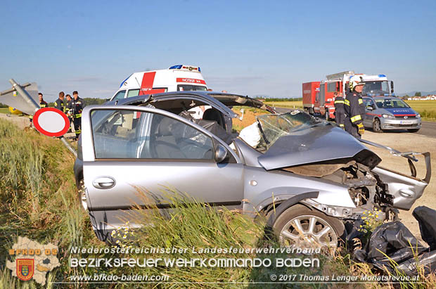 20170613 Schwerer Verkehrsunfall auf der LB60 zwsichen Unterwaltersdorf und Reisenberg  Foto: © Thomas Lenger Monatsrevue.at
