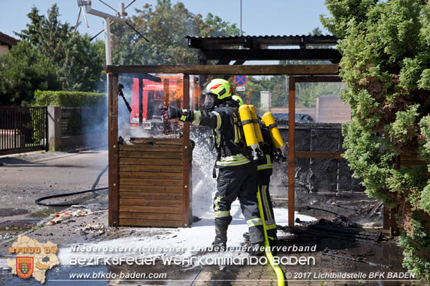 20170615 Bei Müllinselbrand in Tribuswinkel Gasleitung, Carport, Pkw sowie Stromanschlusskästen in Brand geraten 20170615 Bei Müllinselbrand in Tribuswinkel Gasleitung, Carport, Pkw sowie Stromanschlusskästen in Brand geraten
