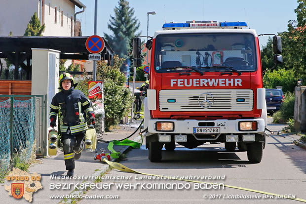 20170615 Bei Müllinselbrand in Tribuswinkel Gasleitung, Carport, Pkw sowie Stromanschlusskästen in Brand geraten 20170615 Bei Müllinselbrand in Tribuswinkel Gasleitung, Carport, Pkw sowie Stromanschlusskästen in Brand geraten