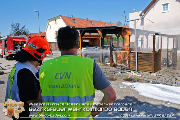 20170615 Bei Müllinselbrand in Tribuswinkel Gasleitung, Carport, Pkw sowie Stromanschlusskästen in Brand geraten 20170615 Bei Müllinselbrand in Tribuswinkel Gasleitung, Carport, Pkw sowie Stromanschlusskästen in Brand geraten