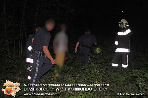 20170702 Leichtsinn eines jungen Mannes löste Waldbrandeinsatz aus in Weissenbach a.d. Triesting Foto: © ASB Markus Hackl 20170702 Leichtsinn eines jungen Mannes löste Waldbrandeinsatz aus in Weissenbach a.d. Triesting Foto: © ASB Markus Hackl