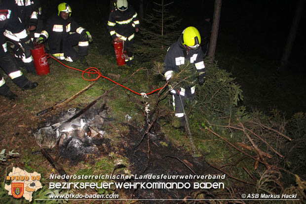 20170702 Leichtsinn eines jungen Mannes löste Waldbrandeinsatz aus in Weissenbach a.d. Triesting Foto: © ASB Markus Hackl 20170702 Leichtsinn eines jungen Mannes löste Waldbrandeinsatz aus in Weissenbach a.d. Triesting Foto: © ASB Markus Hackl
