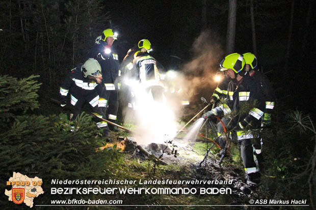 20170702 Leichtsinn eines jungen Mannes löste Waldbrandeinsatz aus in Weissenbach a.d. Triesting Foto: © ASB Markus Hackl