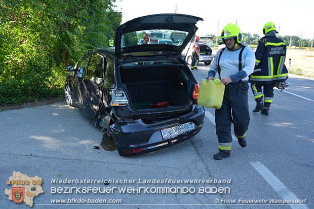 20170705 Auffahrunfall auf der LB16 bei Wampersdorf  Foto:© FF Wampersdorf