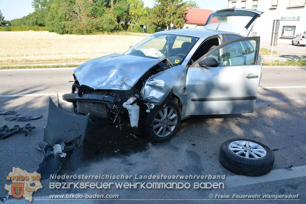 20170705 Auffahrunfall auf der LB16 bei Wampersdorf  Foto:© FF Wampersdorf