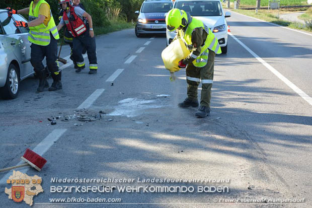 20170705 Auffahrunfall auf der LB16 bei Wampersdorf  Foto:© FF Wampersdorf