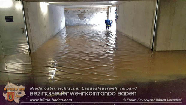 20170709 Auspumparbeiten in Baden Foto: © FF Baden-Leesdorf/Harald Wagner 20170709 Auspumparbeiten in Baden Foto: © FF Baden-Leesdorf/Harald Wagner