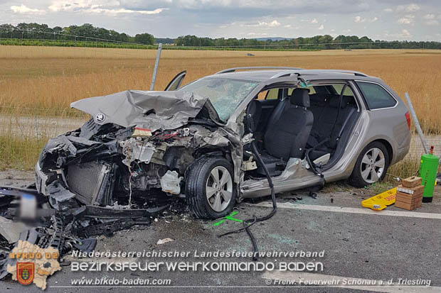 20170712 Verkehrsunfall mit tödlichem Ausgang auf der LB17 bei Schönau a.d.Triesting  Foto: © FF Schönau